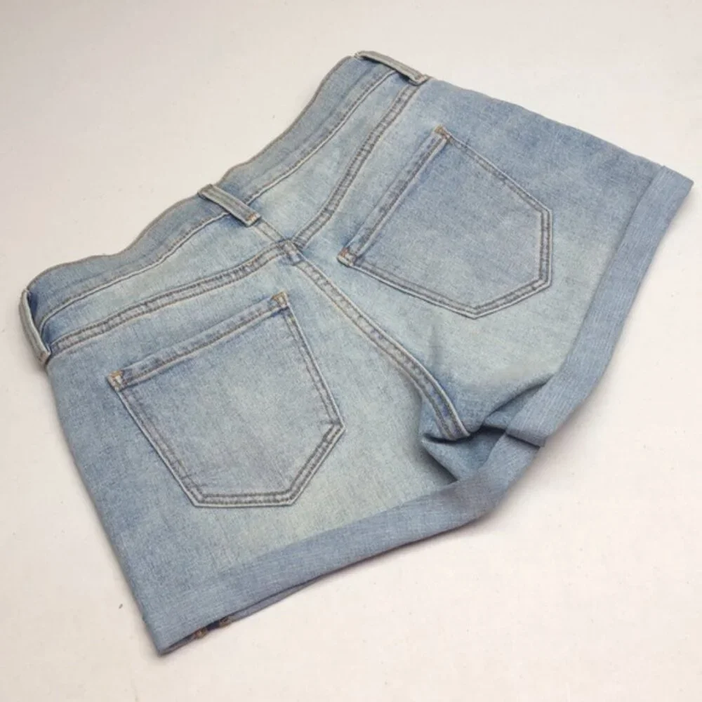 LIKE NEW OLD NAVY FACTORY JEAN SHORTS W 0/25 ⭐️